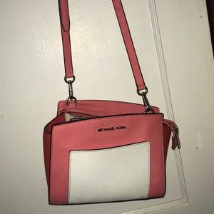 michael kors cross body purse